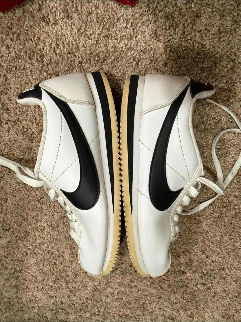Nike Cortez Women’s Size 8 White Black Leather Retro Sneakers - Picture 3 of 9